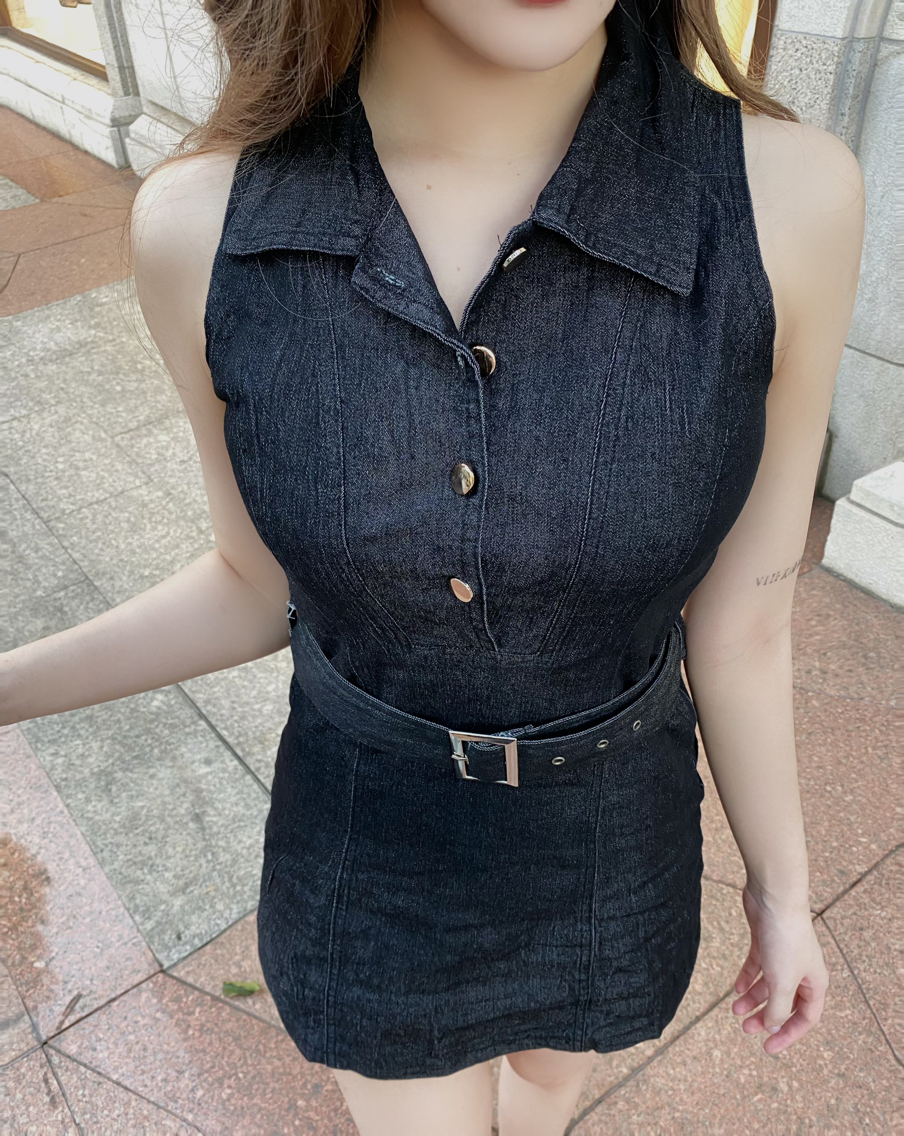 Sleeve-less denim short bodycon dress with button and belt